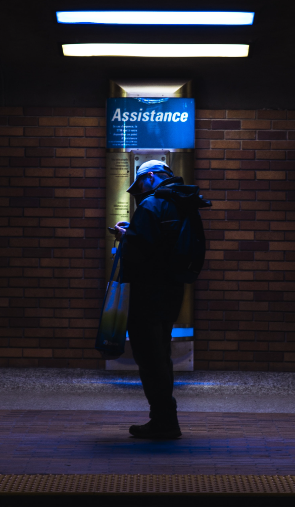 person outside on smartphone